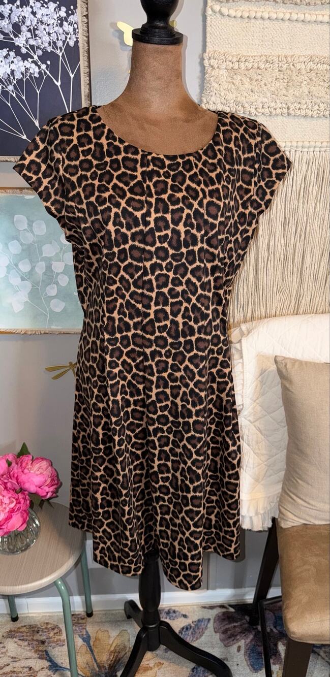 Michael Kors Leopard Print Cap Sleeve Shift Dress Size 14 EUC - Picture 1 of 12
